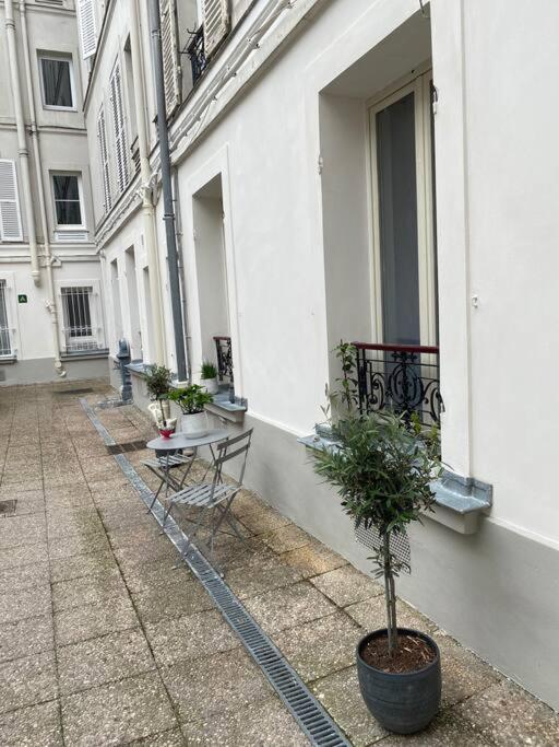 Studio 15e - Quartier Rue Du Commerce Appartement Parijs